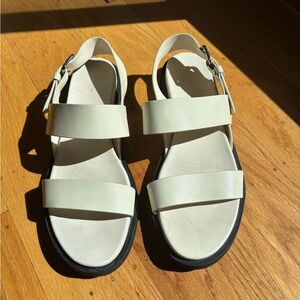 & Other Stories Cream Leather Sandals